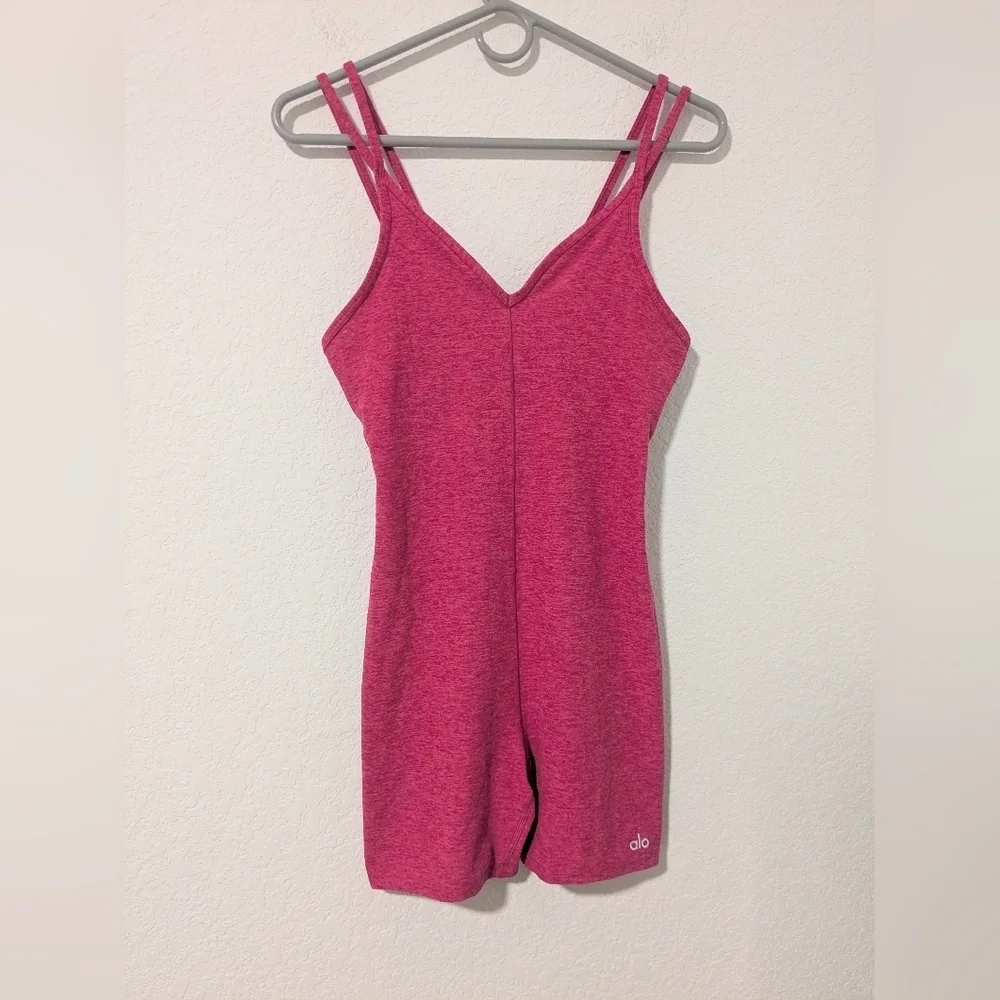 Alo Hot Pink Sleeveless V-Neck Alosoft Suns Out Onesie Romper SM